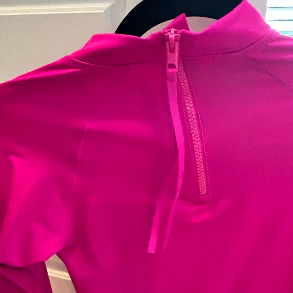 Athleta North Point Rashguard - Picture 5 of 6